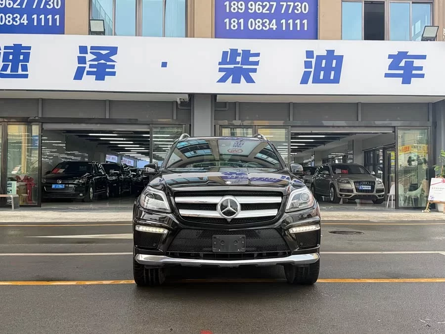 Mercedes Benz GL-Class