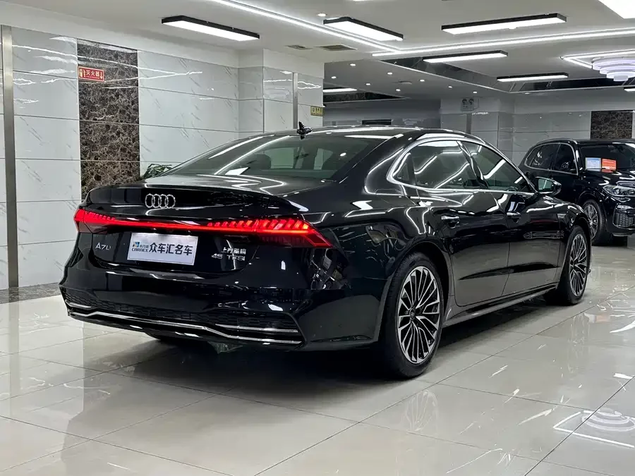 Audi A7L