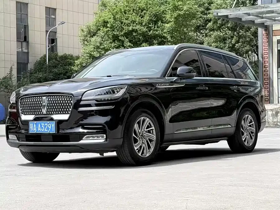 Lincoln Aviator