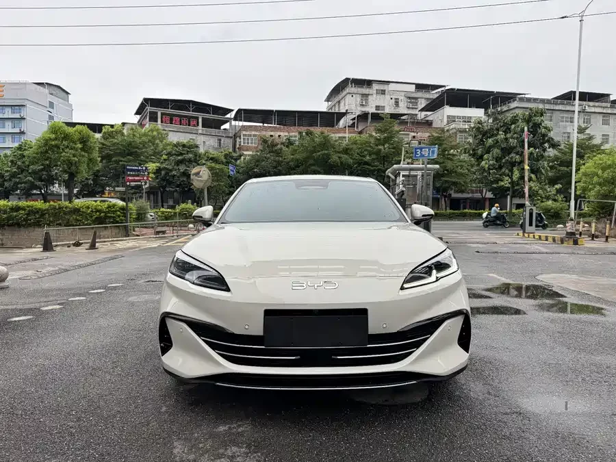 BYD Seal 06