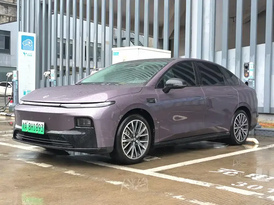 Leapmotor B01