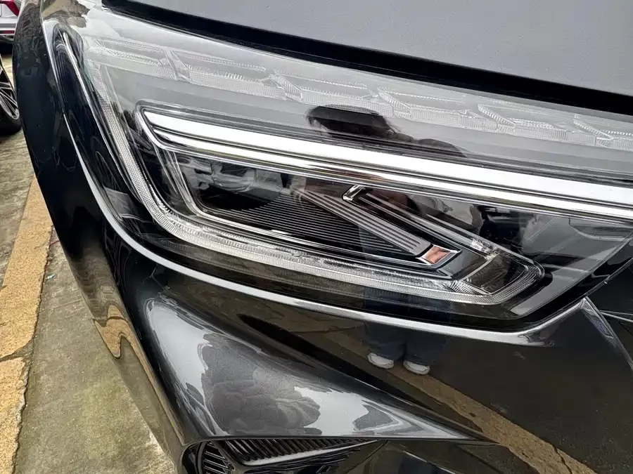 Roewe RX5