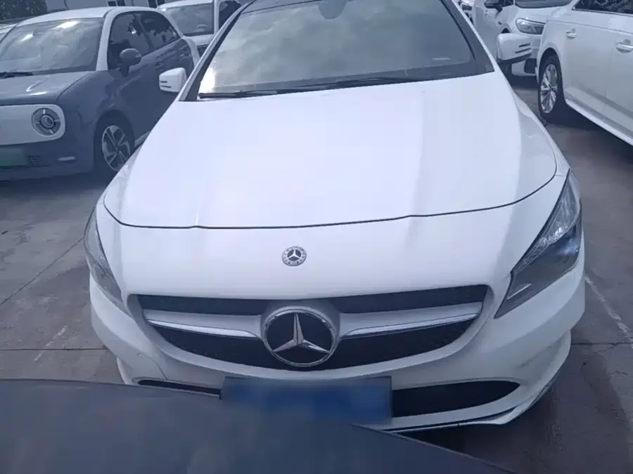 Mercedes-Benz CLA