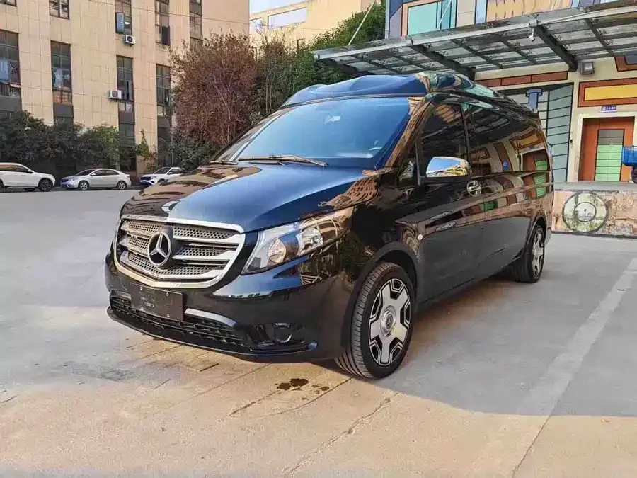 Mercedes Benz Vito