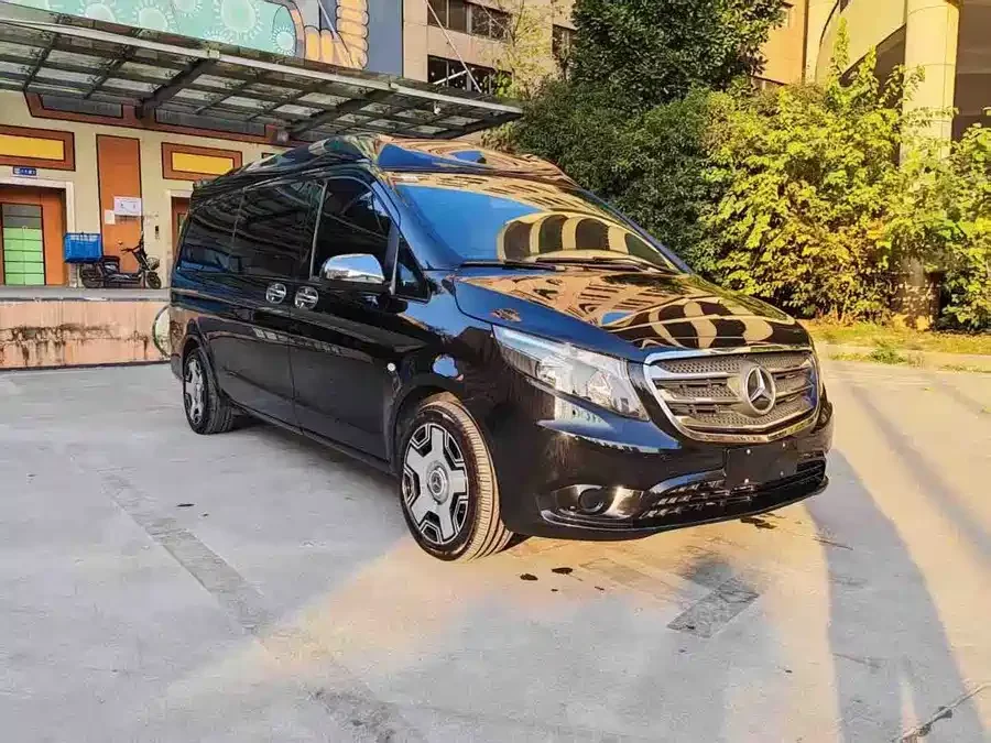 Mercedes Benz Vito