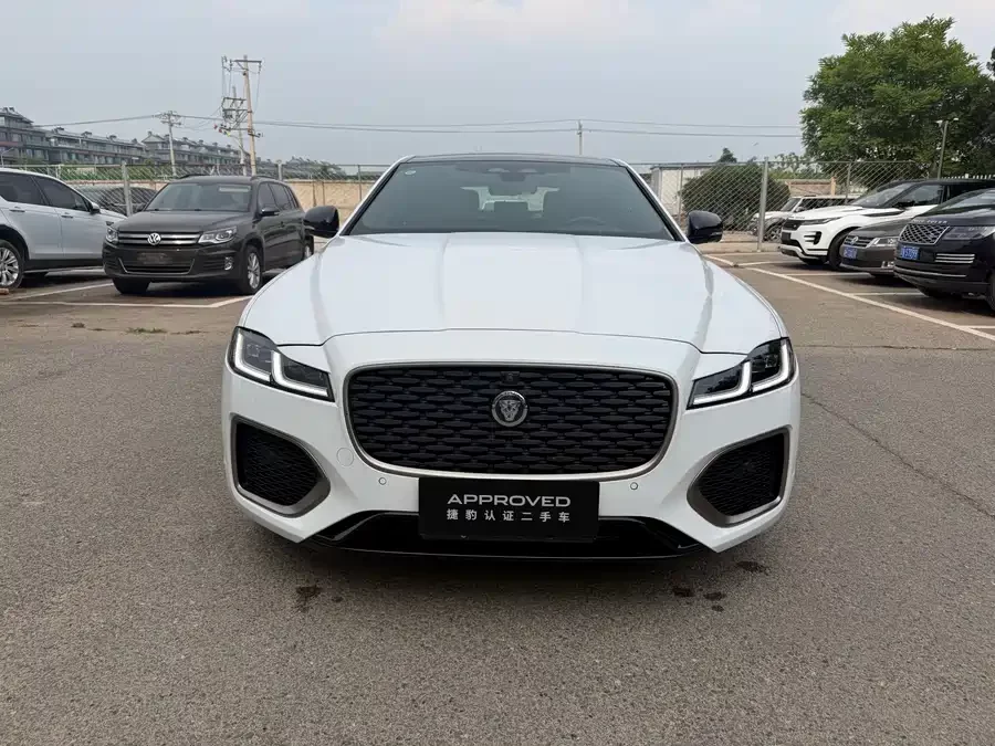 Jaguar XFL