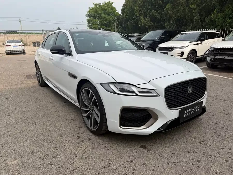 Jaguar XFL