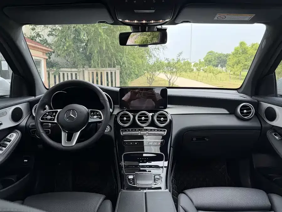 Mercedes Benz GLC