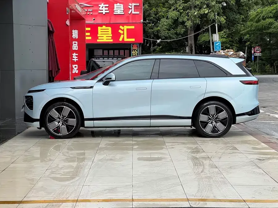 Xpeng G9