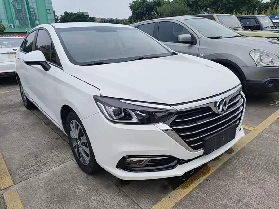 BAIC Saab D50