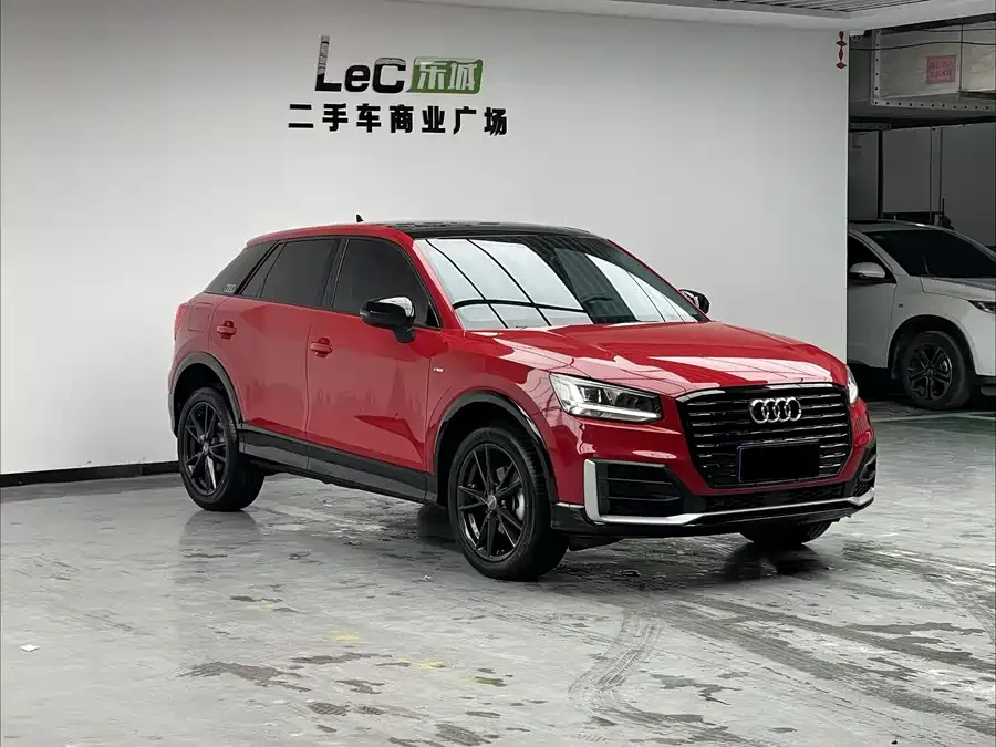 Audi Q2L