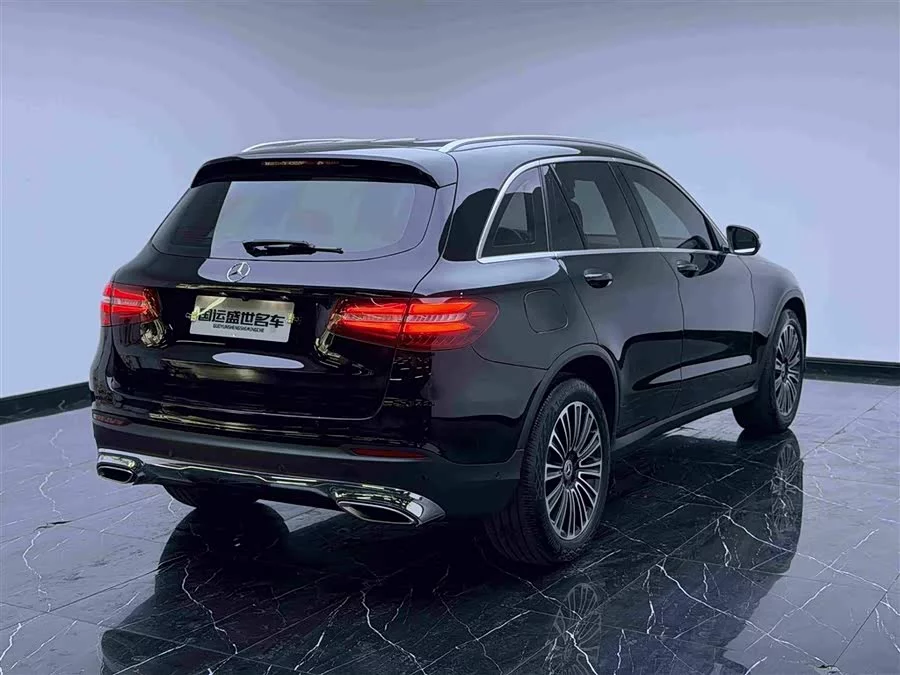 Mercedes Benz GLC