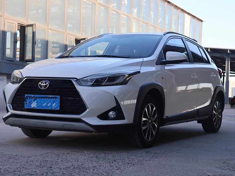 Toyota YARiS L
