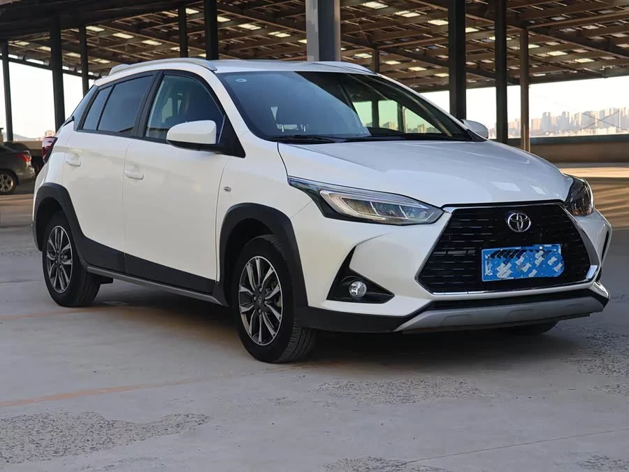 Toyota YARiS L
