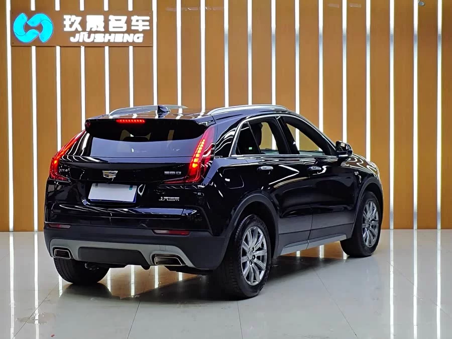 Cadillac XT4