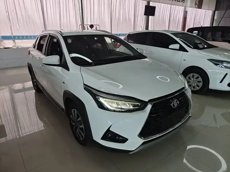 Toyota YARiS L