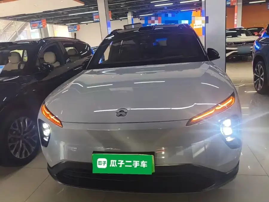 NIO ES6