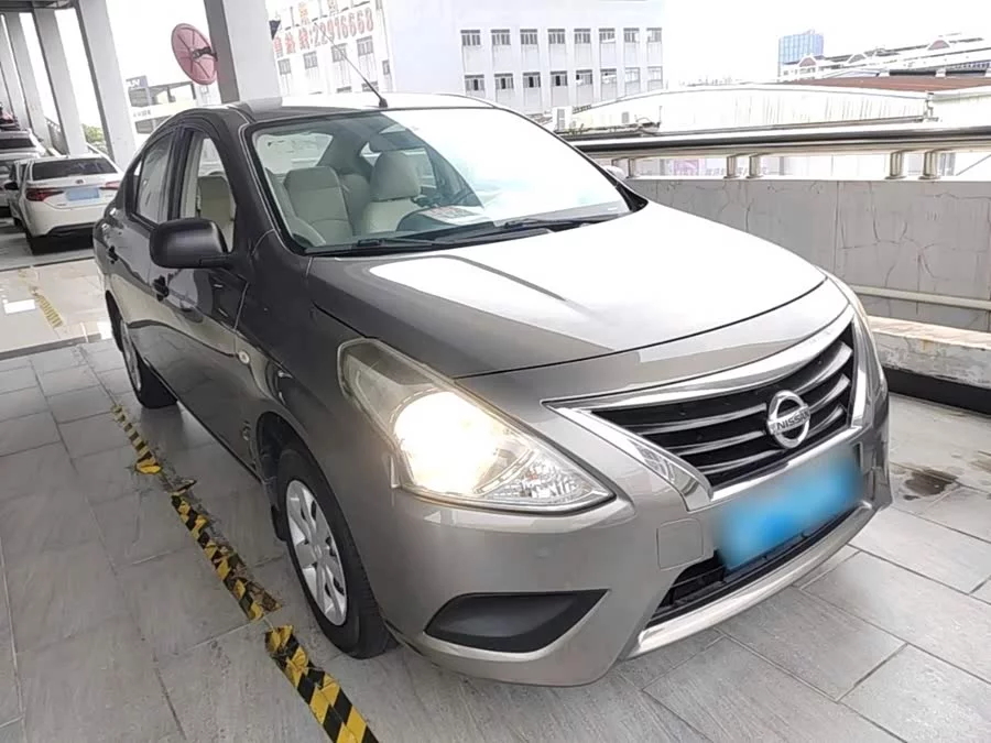 Nissan Sunny