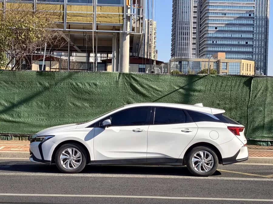Buick Weilan 6