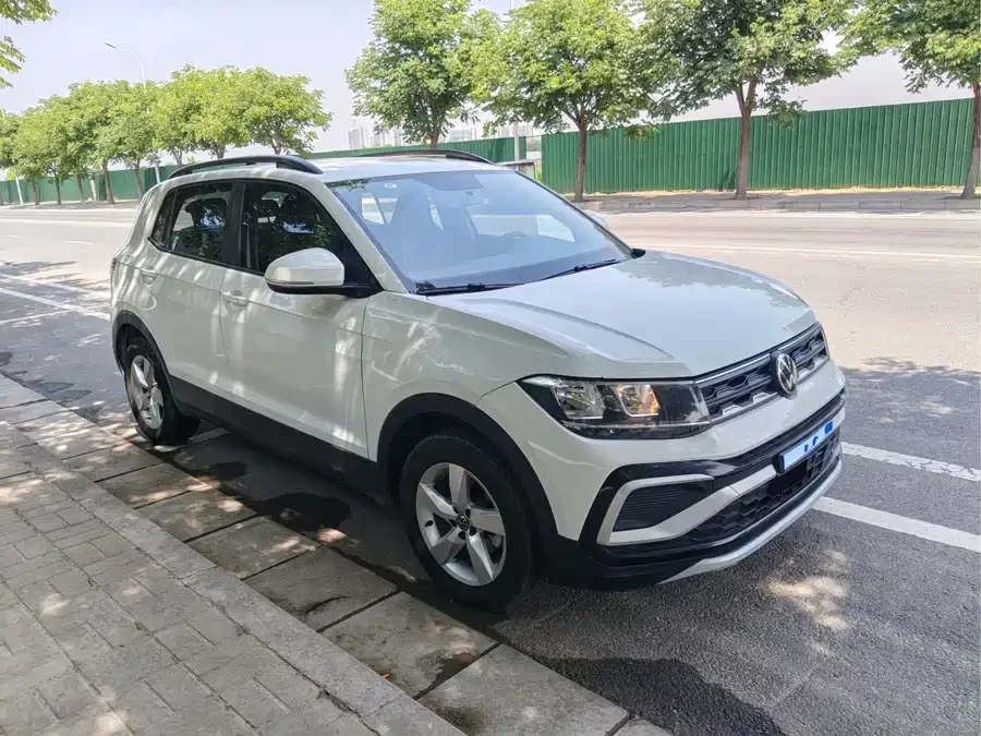 Volkswagen T-Cross (Tukai)