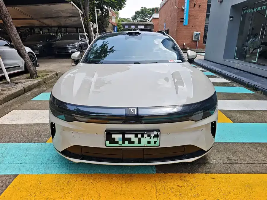 Zeekr 007GT