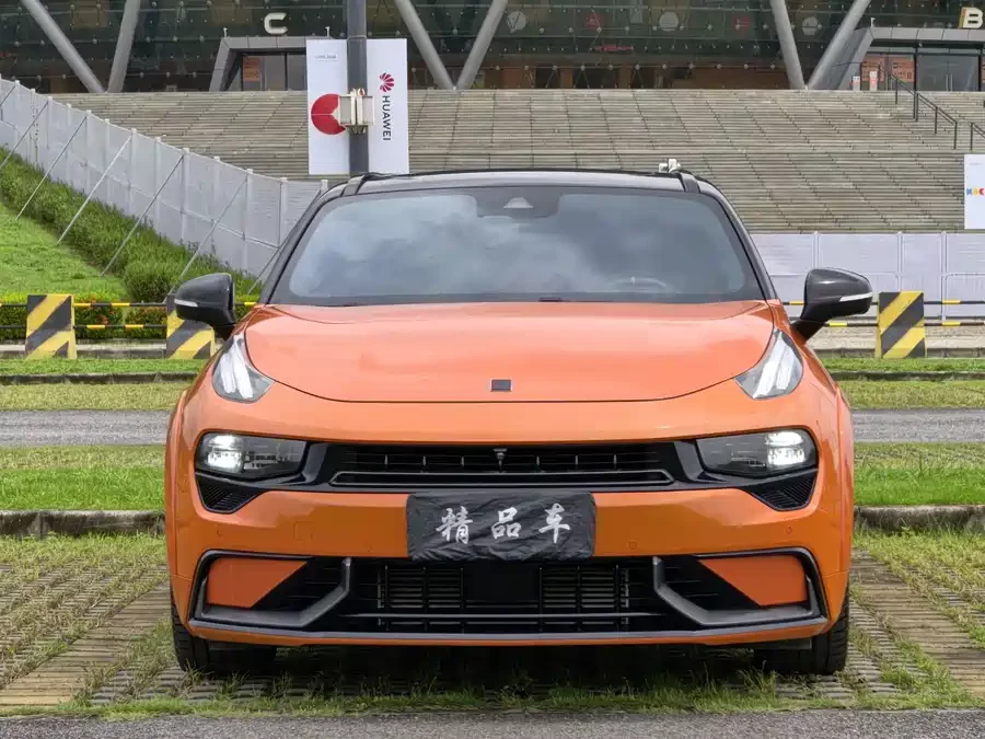 Lynk & Co 02 Hatchback