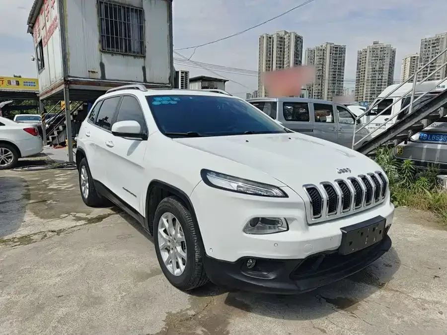 Jeep Cherokee