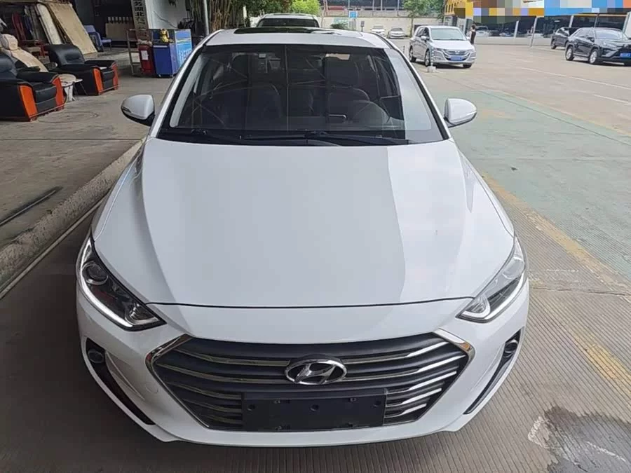 Hyundai elantra