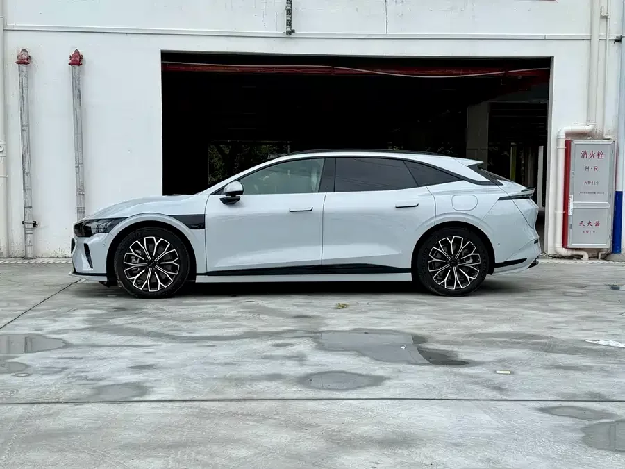 Zeekr 007GT