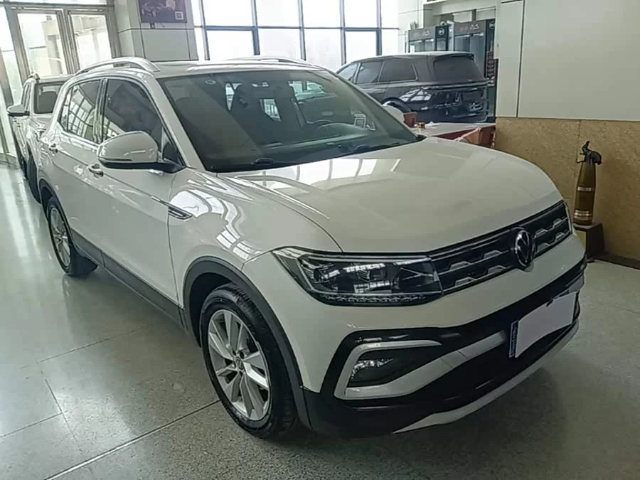 Volkswagen T-Cross (Tukai)