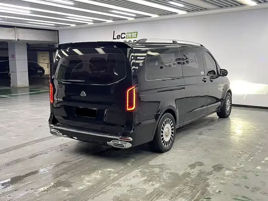 Mercedes Benz Vito