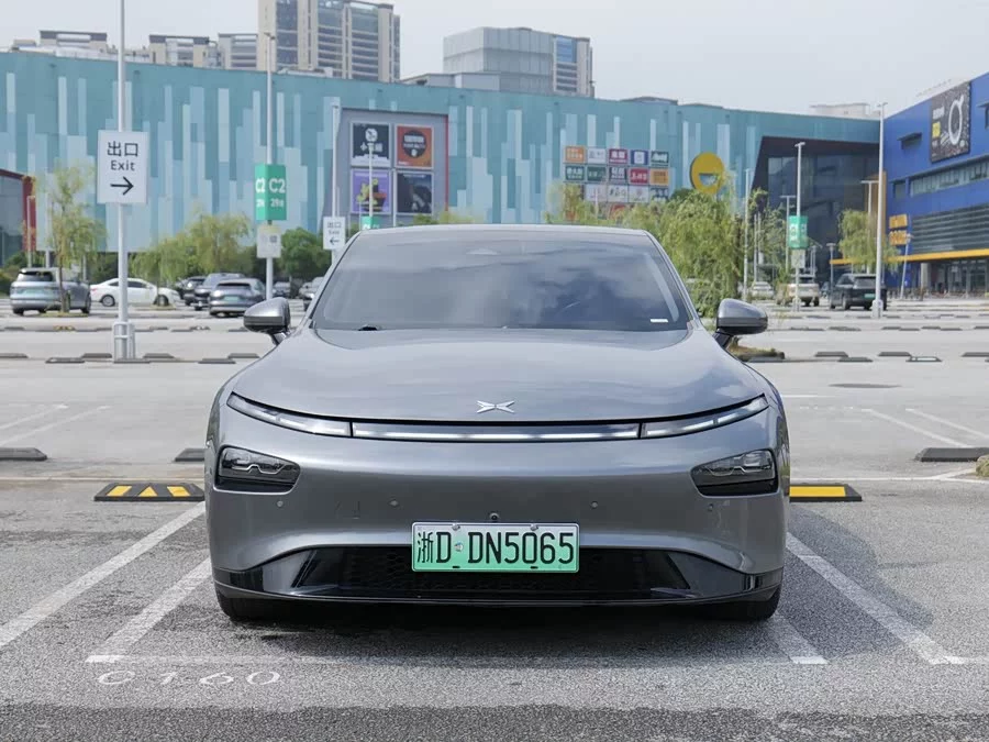 Xpeng P7