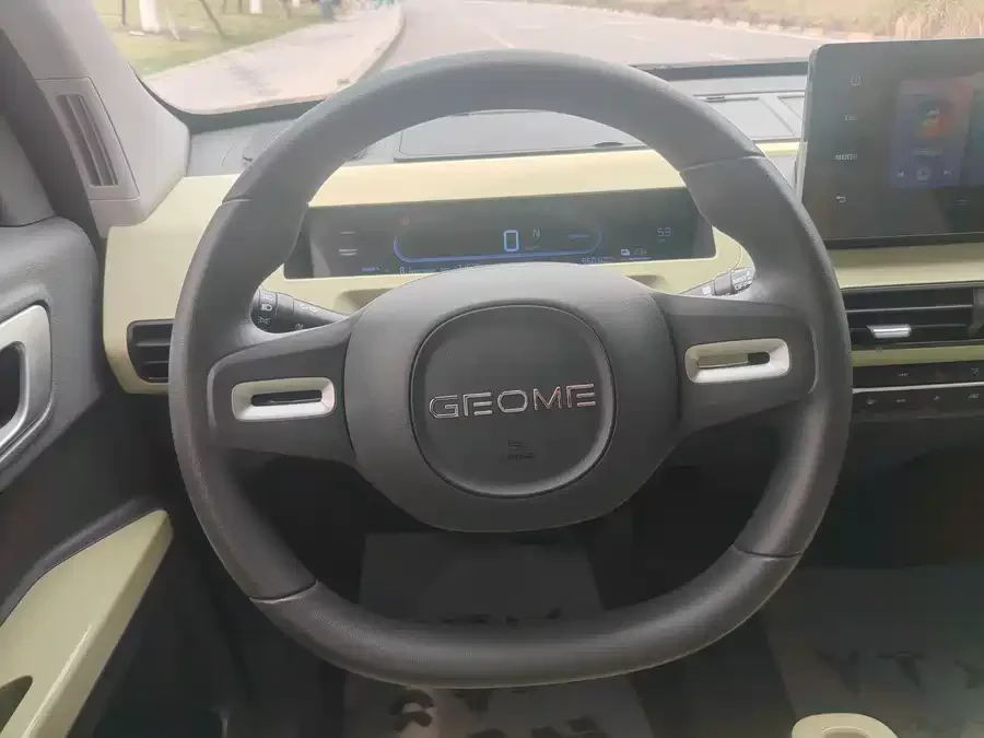 Geely Panda