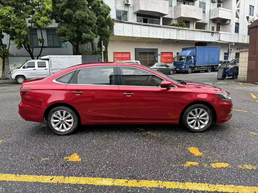 Roewe i6 Classic