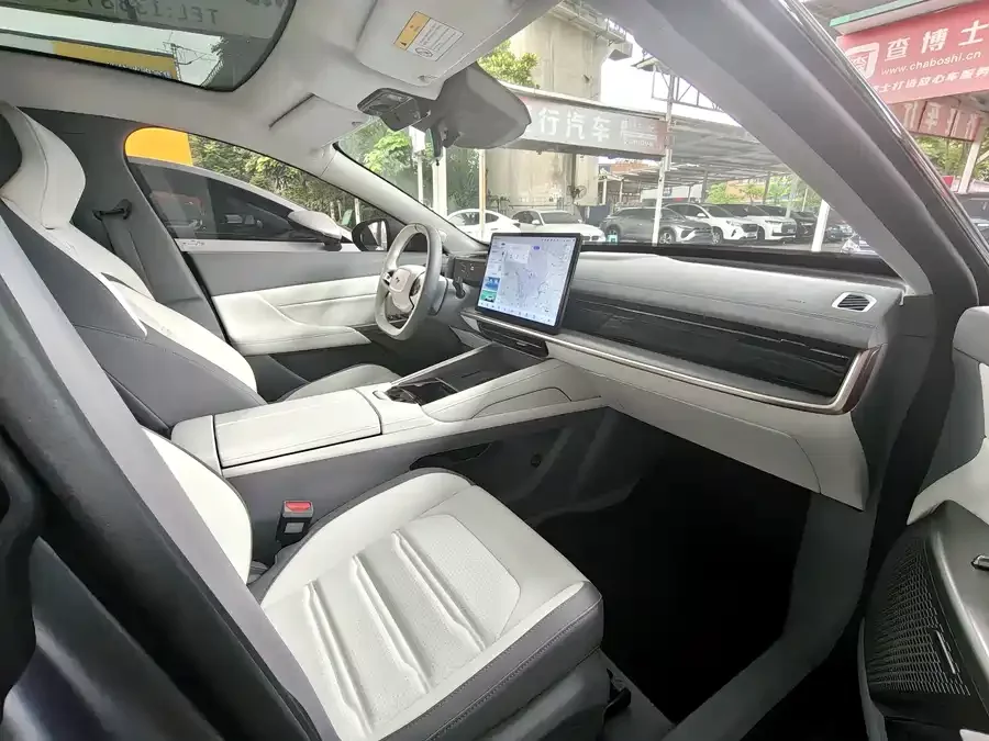Dongfeng eπ007
