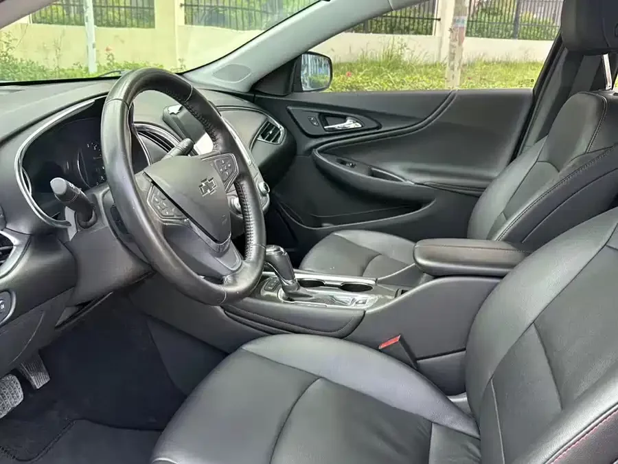 Chevrolet Malibu XL