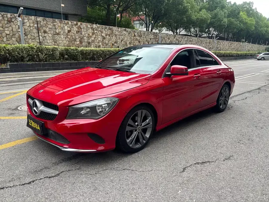 Mercedes-Benz CLA
