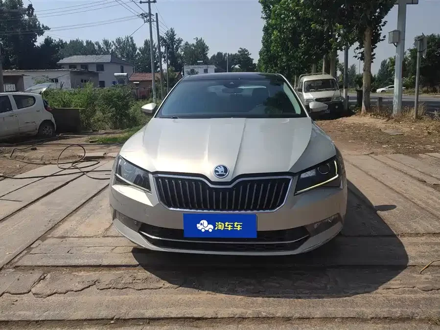 Skoda SuperB