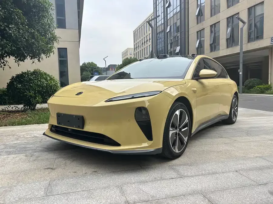 NIO ET5T