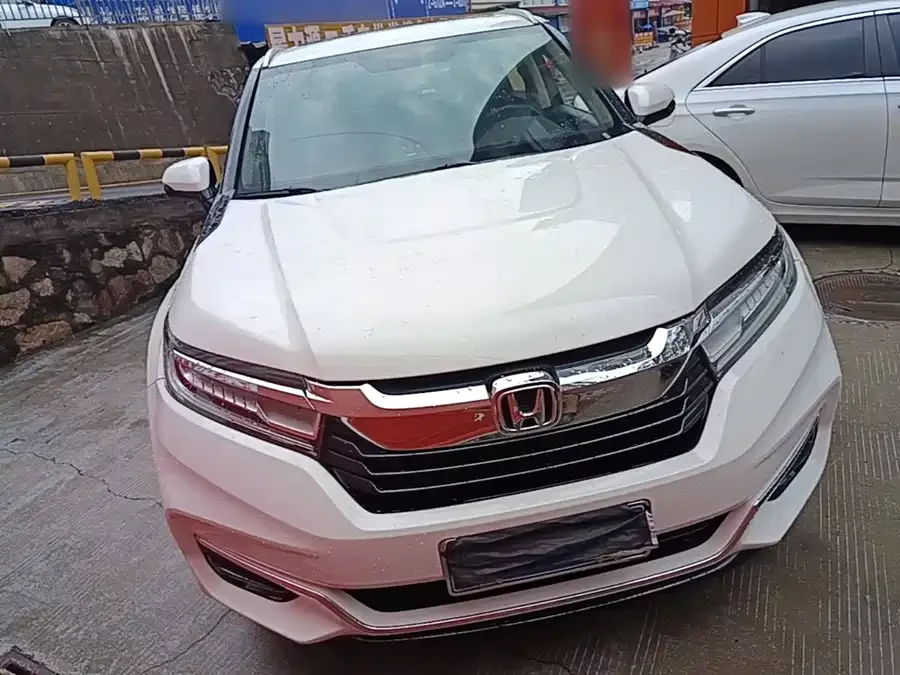 Honda Crown Road