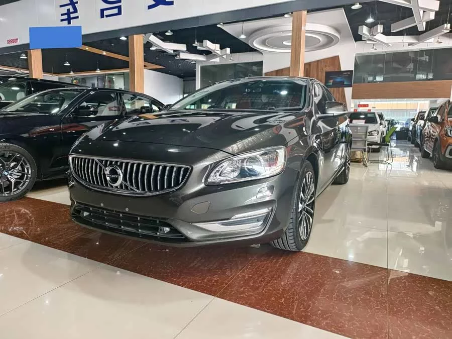 Volvo S60