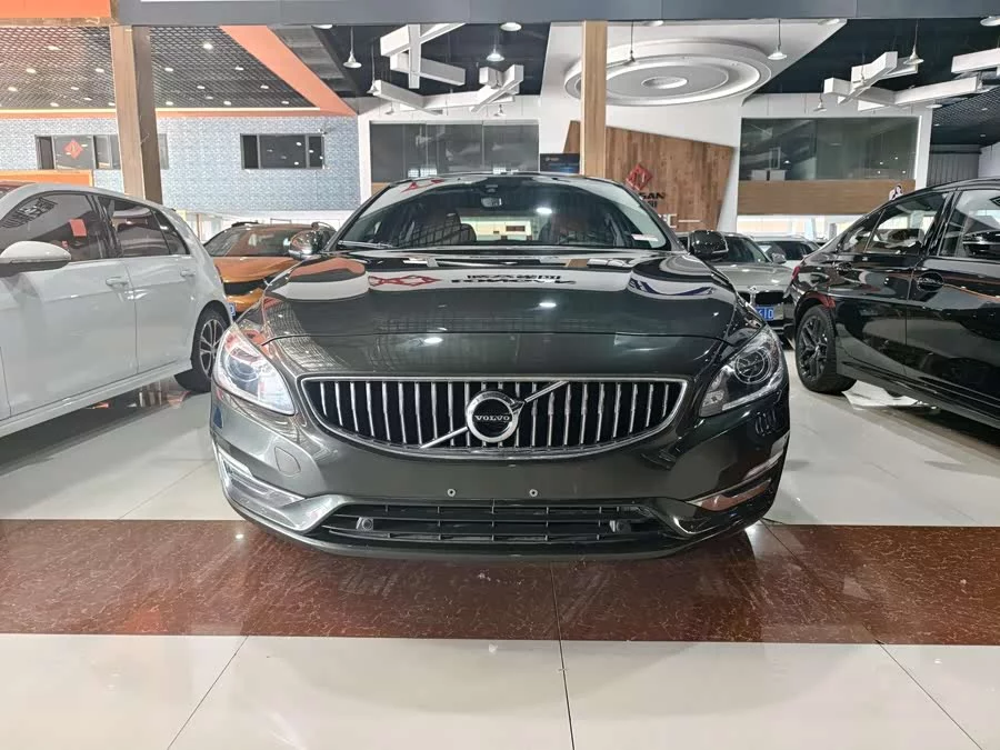Volvo S60