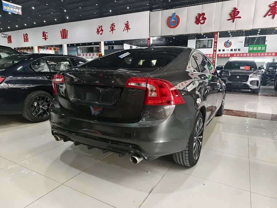 Volvo S60