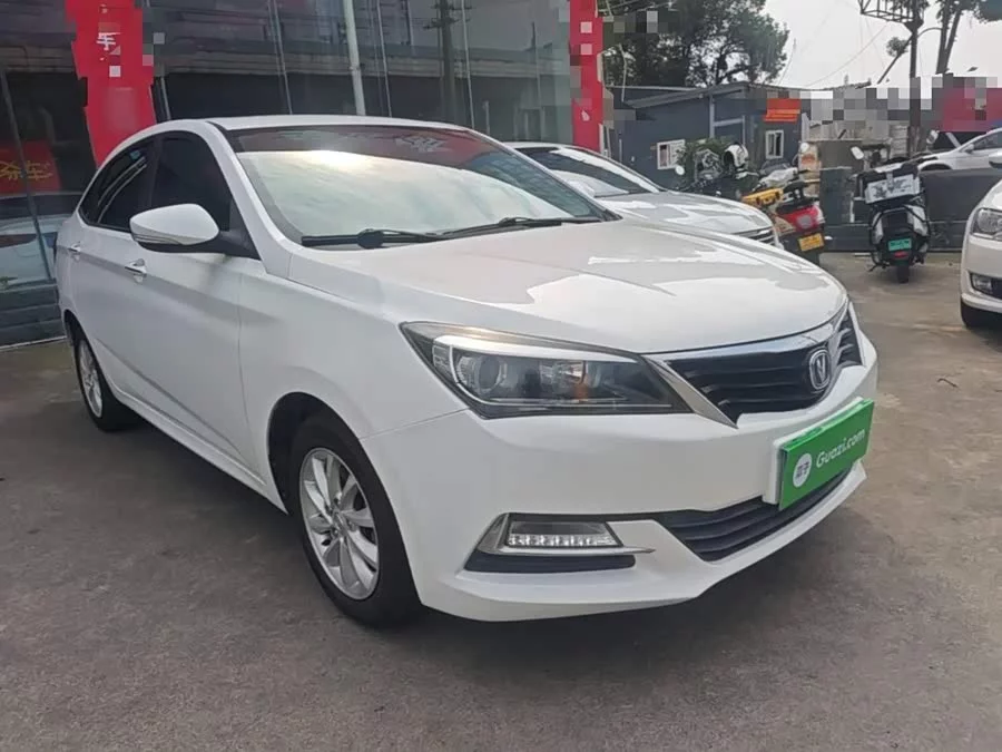 Changan Yuexiang V7