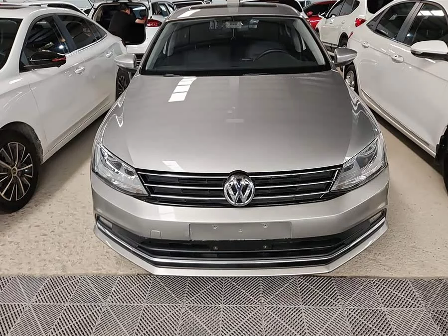 Volkswagen Sagitar