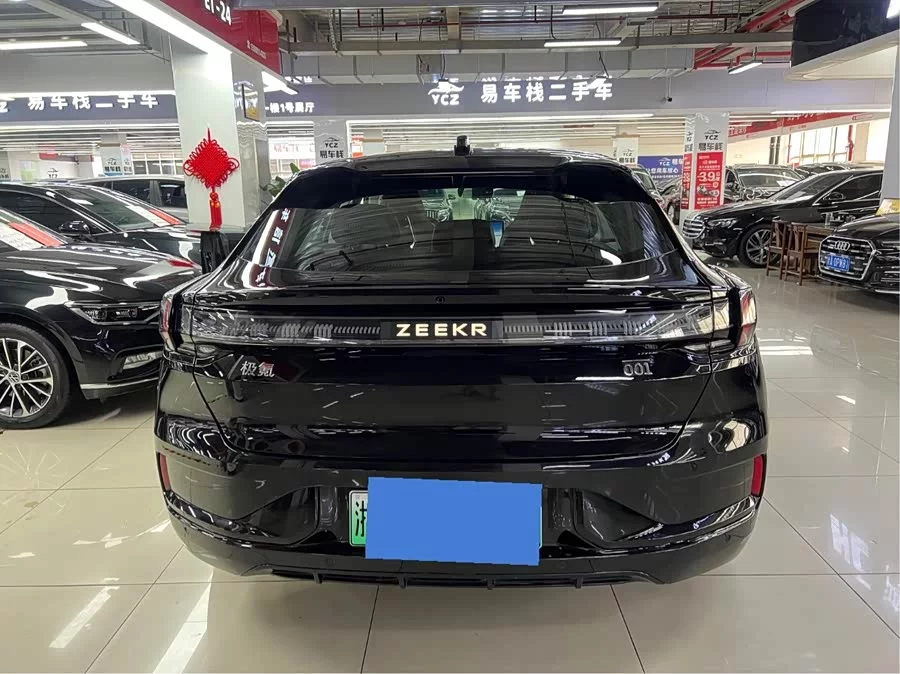 Zeekr 001