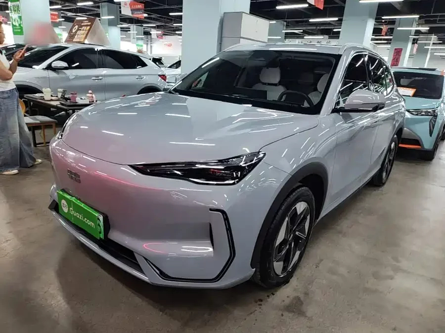 Geely Galaxy E5