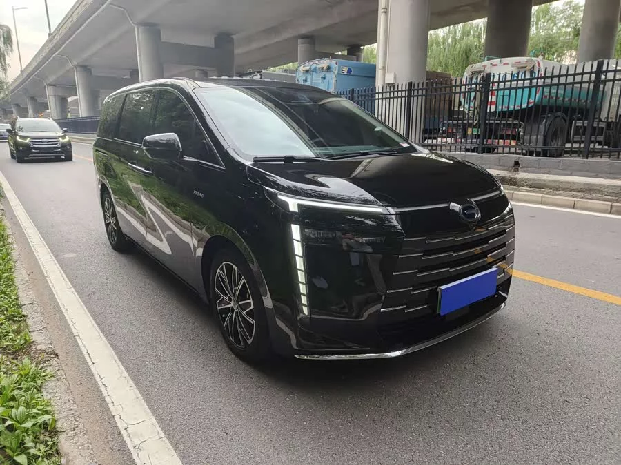 GAC Trumpchi E8 PHEV