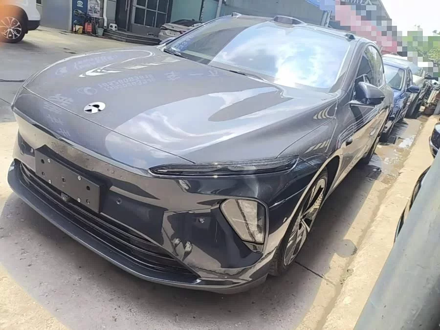 NIO ET7