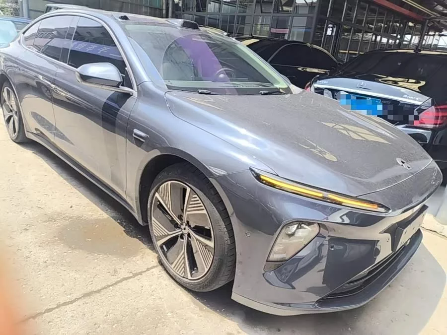 NIO ET7